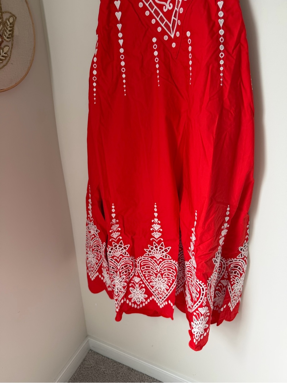 FARM Rio Red heart embroidered open back cotton midi dress - Picture 3 of 14